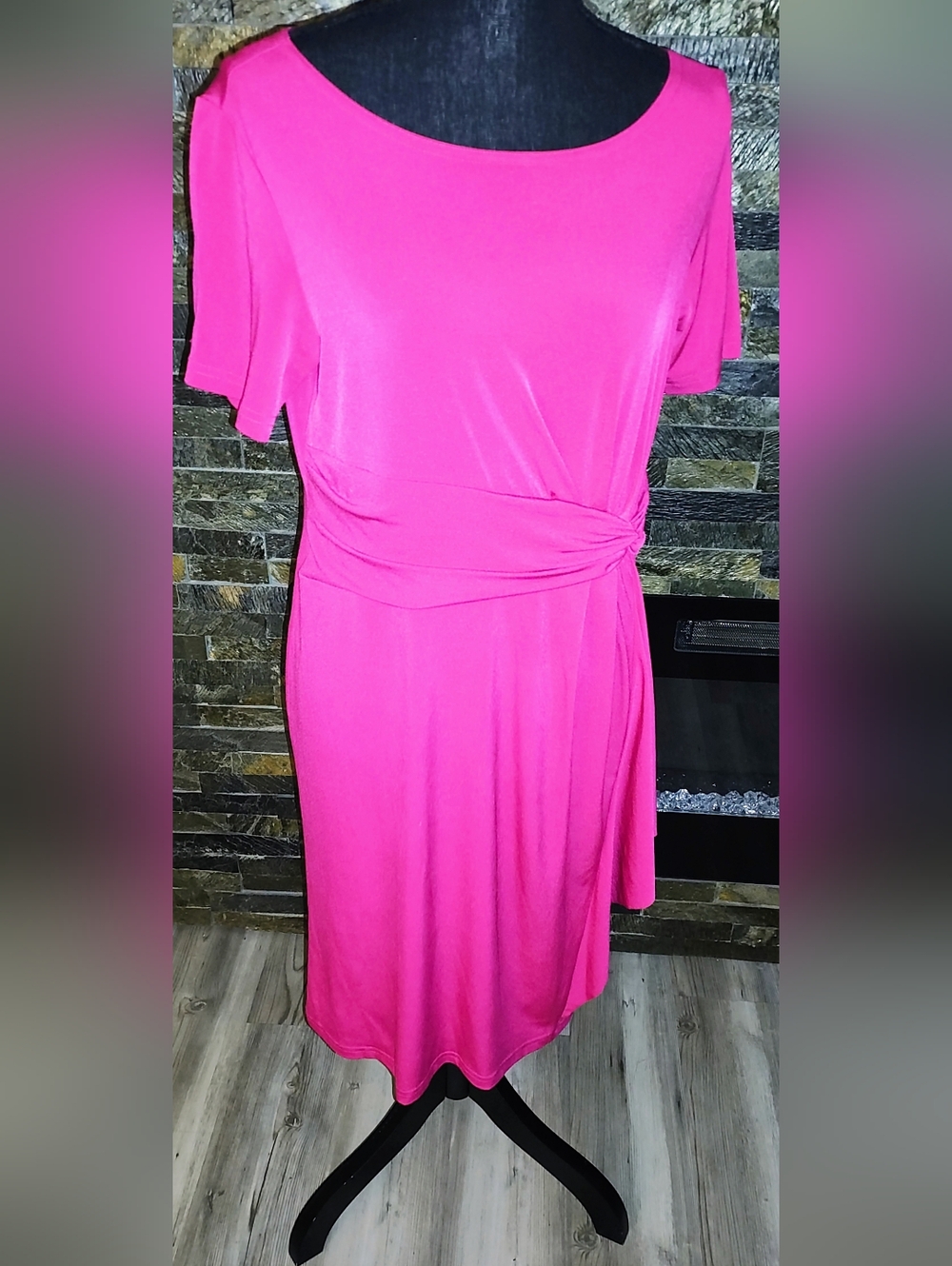 Women's Fuchsia Knot-Waist Dress New Without Tags Size 8